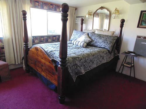 The Parks Inn Bed and Breakfast, Room