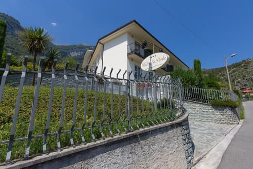 Hotel La Perla, Exterior