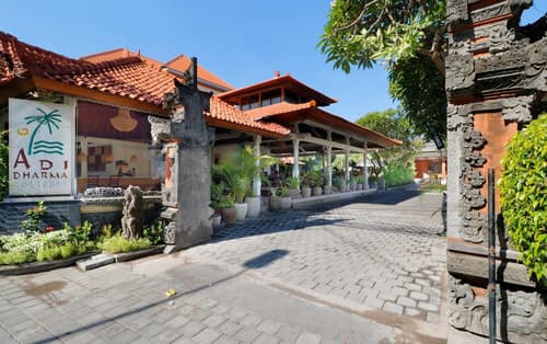 Adi Dharma Hotel Legian, Interior entrance