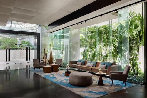 DoubleTree by Hilton Bangkok Ploenchit, Lobby