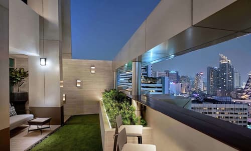 DoubleTree by Hilton Bangkok Ploenchit