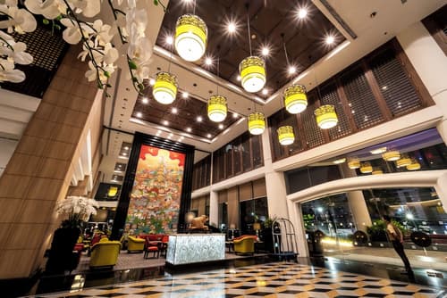 Century Park Hotel, Lobby