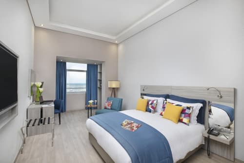 Marina Bay City Center, Room