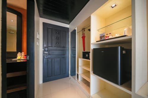 The Old Phuket - Karon Beach Resort, Room