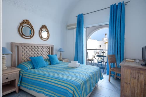 Alesahne Beach, Room