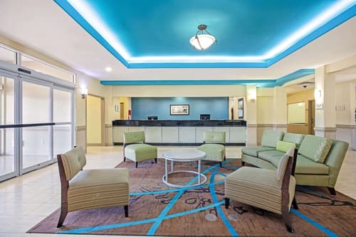 La Quinta Inn & Suites by Wyndham Corpus Christi Airport