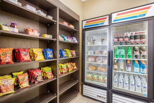 La Quinta Inn & Suites by Wyndham Corpus Christi Airport