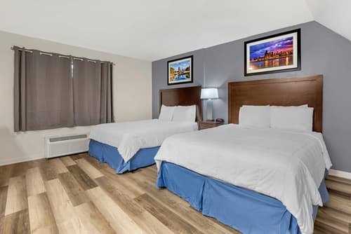 Rodeway Inn Lyons - La Grange, Room