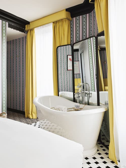 Hôtel Les Deux Gares & Spa, Room