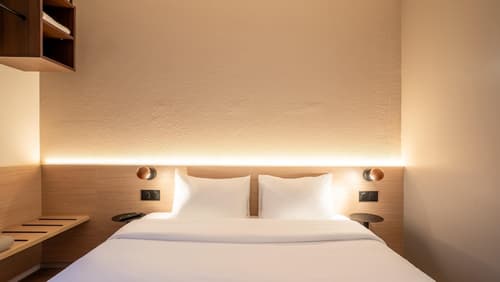 Kyriad ECO - Suresnes - La Défense