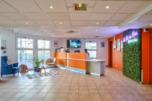 Kyriad ECO - Suresnes - La Défense