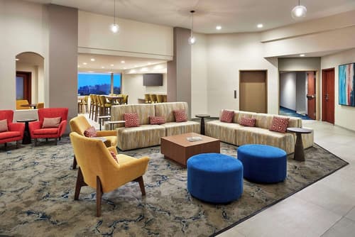 Hilton Garden Inn San Luis Obispo/Pismo Beach, Lobby