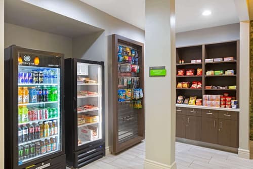 La Quinta Inn & Suites by Wyndham Visalia/Sequoia Gateway, Property amenity