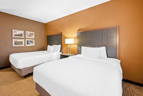 La Quinta Inn & Suites by Wyndham Boone University, Room