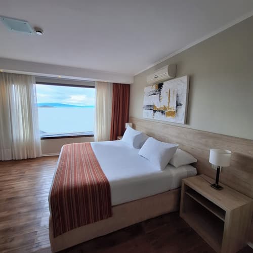 Xelena Hotel & Suites