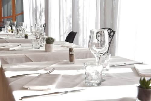 Hôtel Spa Restaurant l'Ostella, Dining