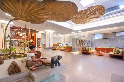 Borei Angkor Resort & Spa, Lobby sitting area