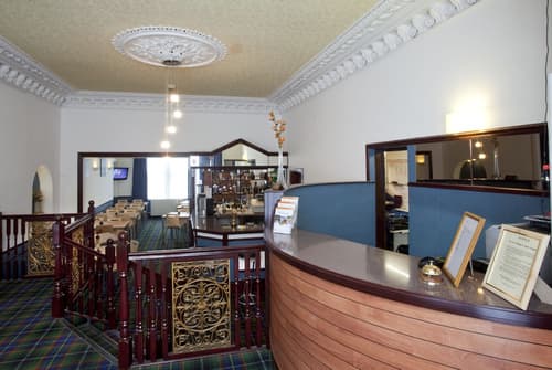 Piries Hotel, Reception