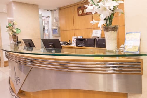 Hotel Astoria Palace, Reception