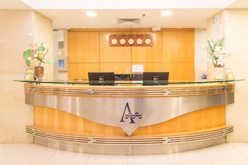 Hotel Astoria Palace, Reception