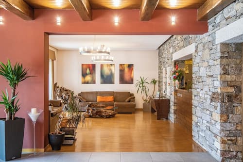 Hotel Cortese, Reception