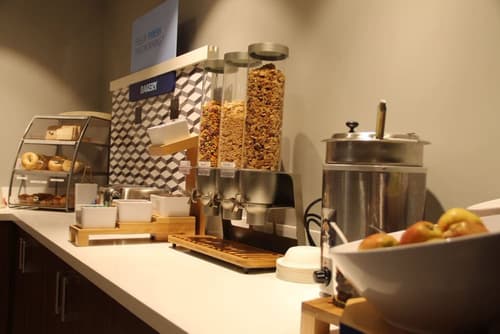 Holiday Inn Express & Suites Huntsville by IHG