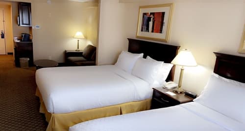 Holiday Inn Express & Suites Huntsville by IHG, Room