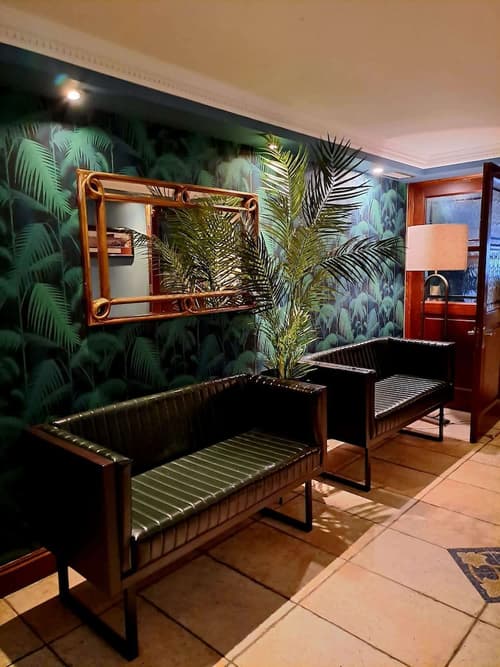 The Western Hotel, Lobby sitting area