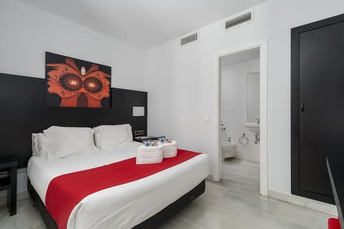 Hotel del Pintor Historical Center, by Hoteles con Cultura