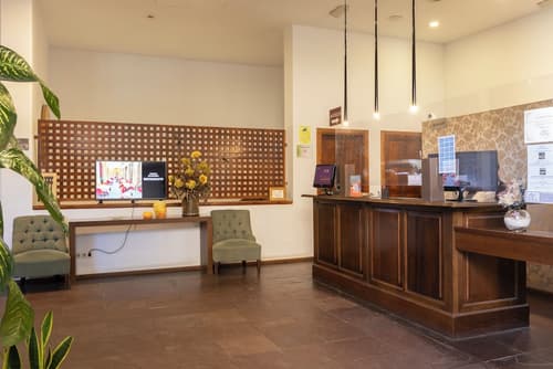 Hotel San Antonio El Real, Reception