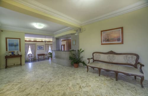 Ambassador Hotel, Reception