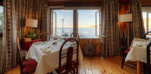 Ambassador Hotel, Breakfast area
