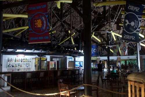 Voyager Beach Resort, Bar (on property)