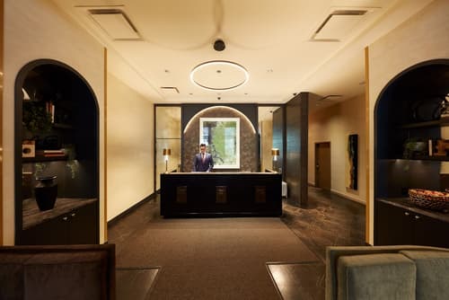 Loden Hotel, Reception