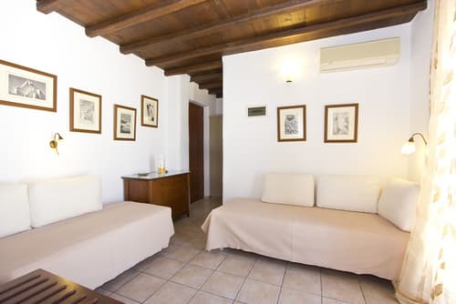 Paradision Hotel, Room