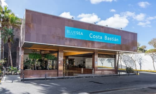 BLUESEA Costa Bastian, Front of property