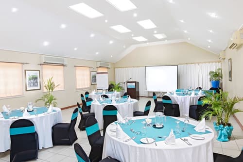 Bay Gardens Marina Haven, Meeting facility