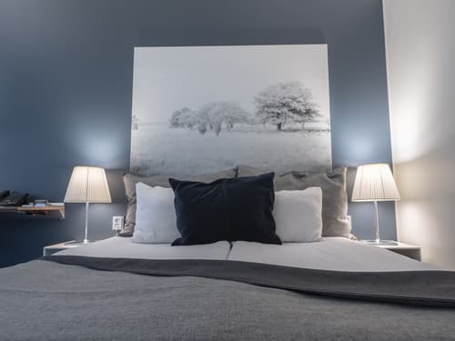 Clarion Hotel Sign, Room