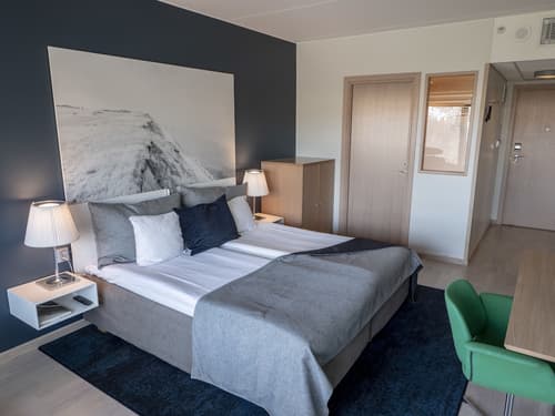 Clarion Hotel Sign, Room