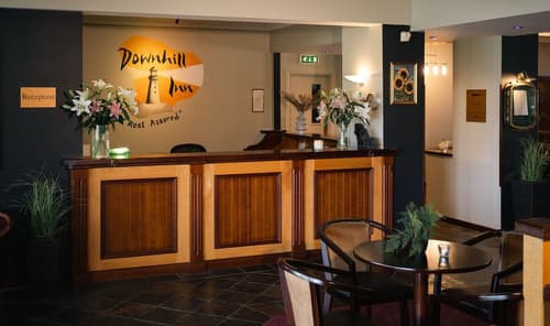 Downhill Inn, Reception