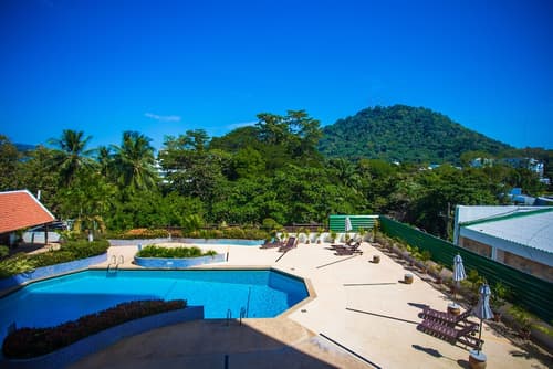 Phuket Merlin Hotel, Outdoor pool