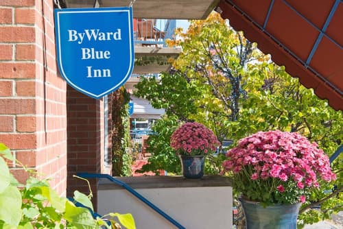Byward Blue Inn