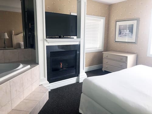 Georgian Bay Hotel Trademark Collection by Wyndham, Room