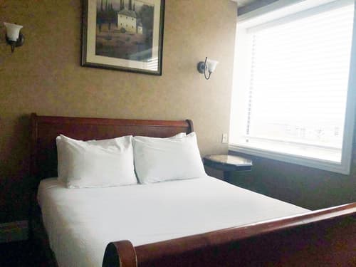 Georgian Bay Hotel Trademark Collection by Wyndham, Room