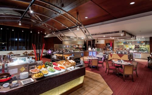 Shangri-La Chiang Mai, Buffet