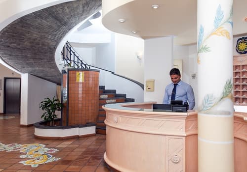 Hotel Club Due Torri, Reception