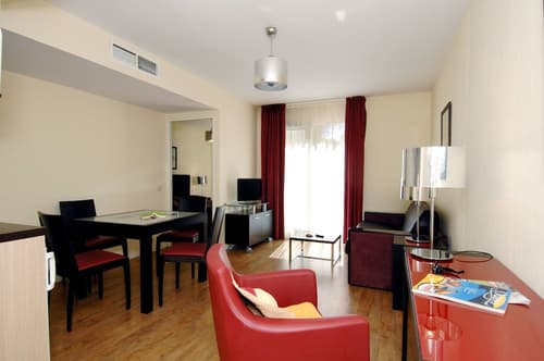 Appart Hotel Odalys City Antibes Olympe, Living area