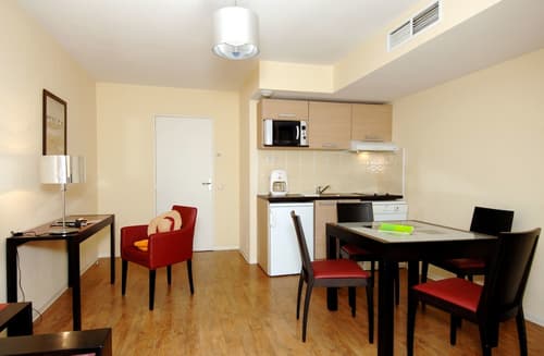 Appart Hotel Odalys City Antibes Olympe, Private kitchenette