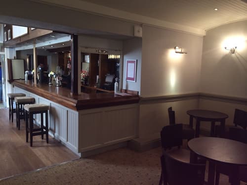 The Royal Victoria Hotel, Bar (on property)