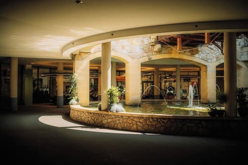 Schlosshotel Kitzbühel, Reception